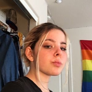 Meet your Posher, Laurel